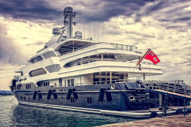charter jachtów luksusowych